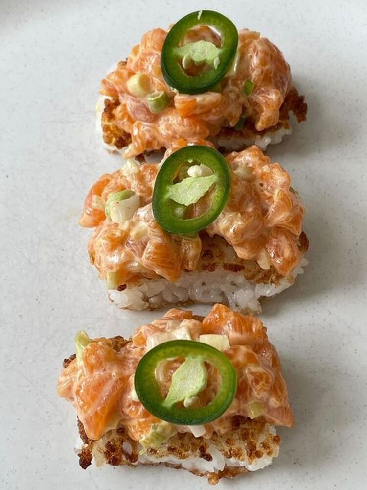 crispy rice salmon bite
