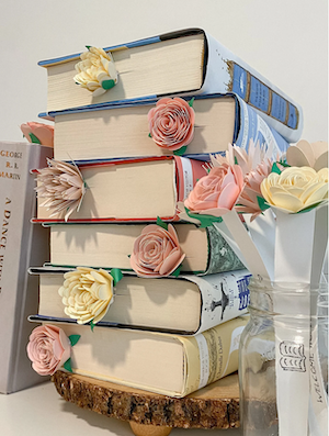 bookmarks with 3D paper flower at end to stick out of book like a bouquet