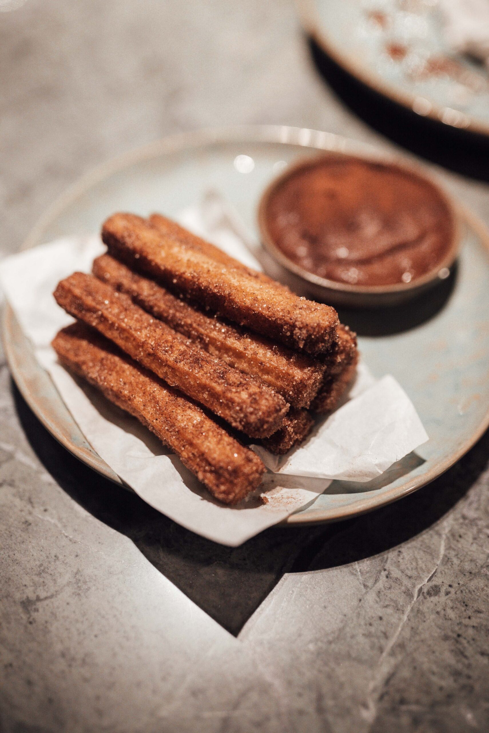 churros with chocolate sauce