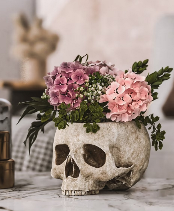 skullpot planter by horrorromance