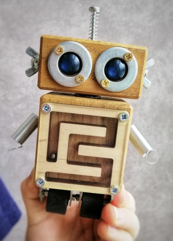 Wooden robot toy